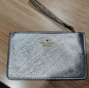 NEW kate spade silver metallic zip wristlet with detachable strap